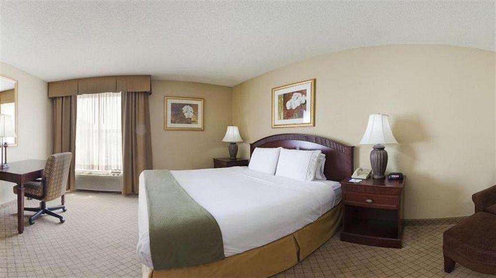 Holiday Inn Express Fairfield By Ihg Экстерьер фото