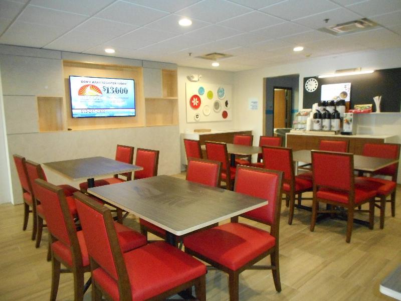 Holiday Inn Express Fairfield By Ihg Экстерьер фото